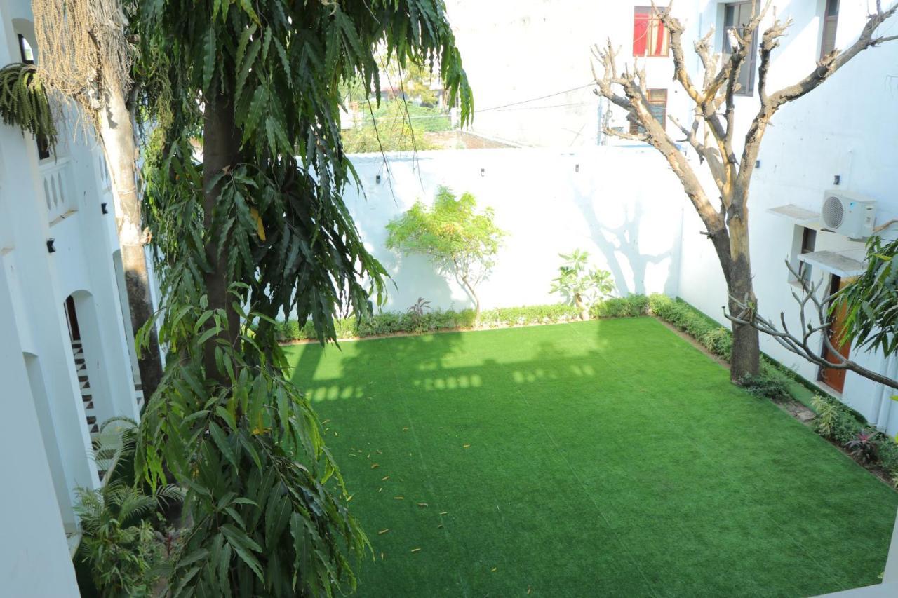 Hotel Clarks Inn Express Bharatpur Exterior foto